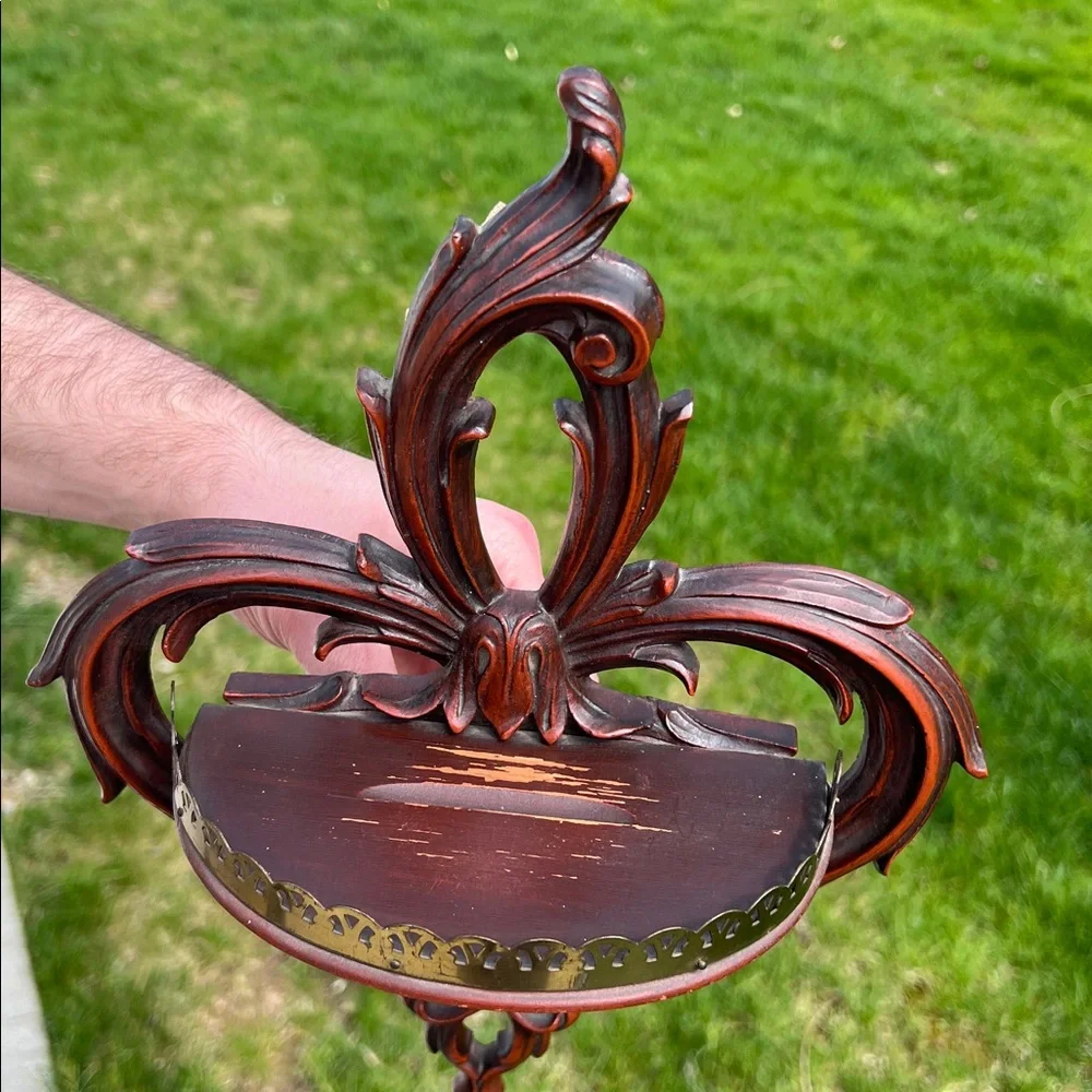 Vintage Durawood USA Ornate Wood Style Fleur-de-Lis Wall Shelf with Brass Edge